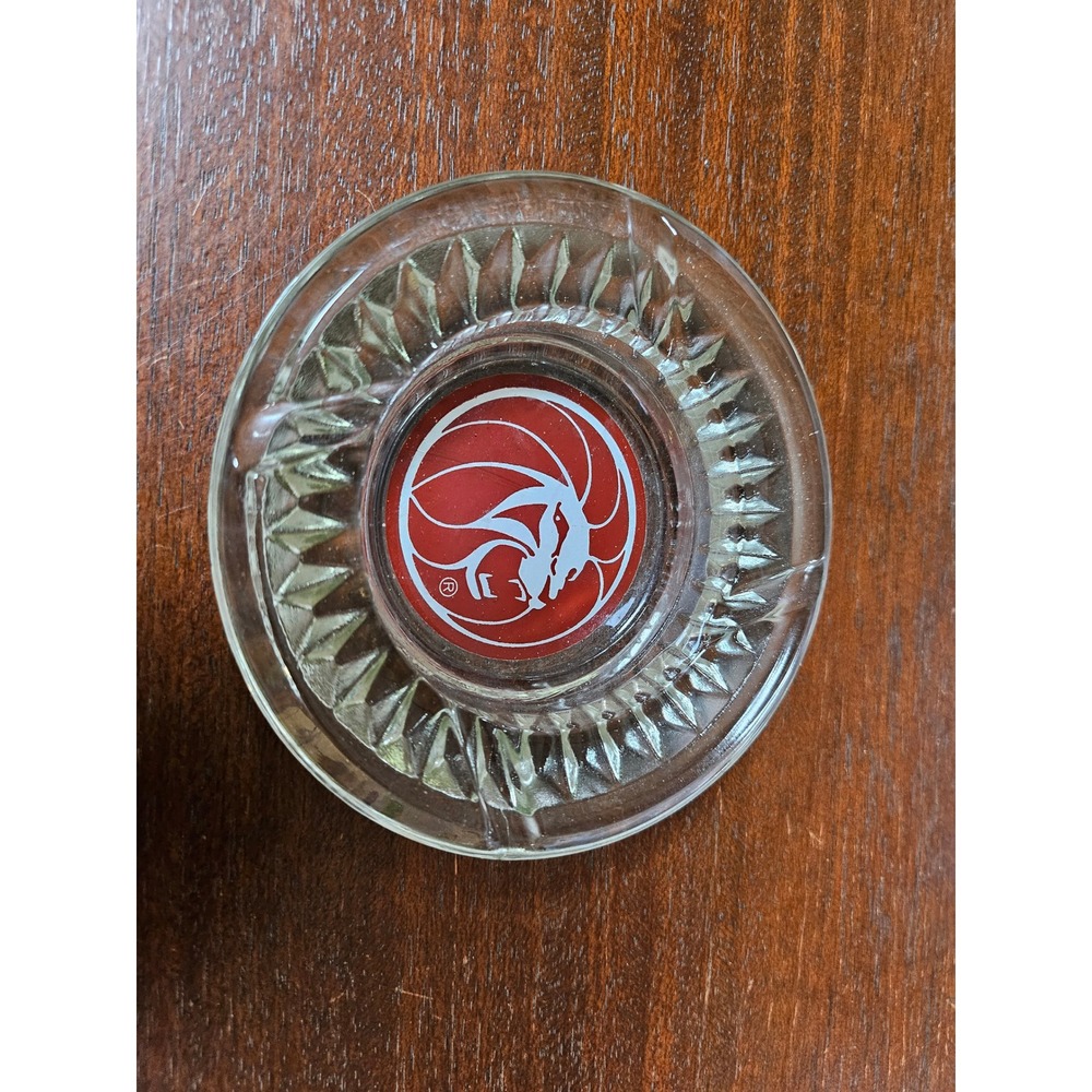 MGM Las Vegas Lion Ashtray Unisex OS Clear Excellent Vintage Glass Sunburst